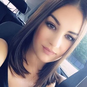 Meet your Posher, Melyssa